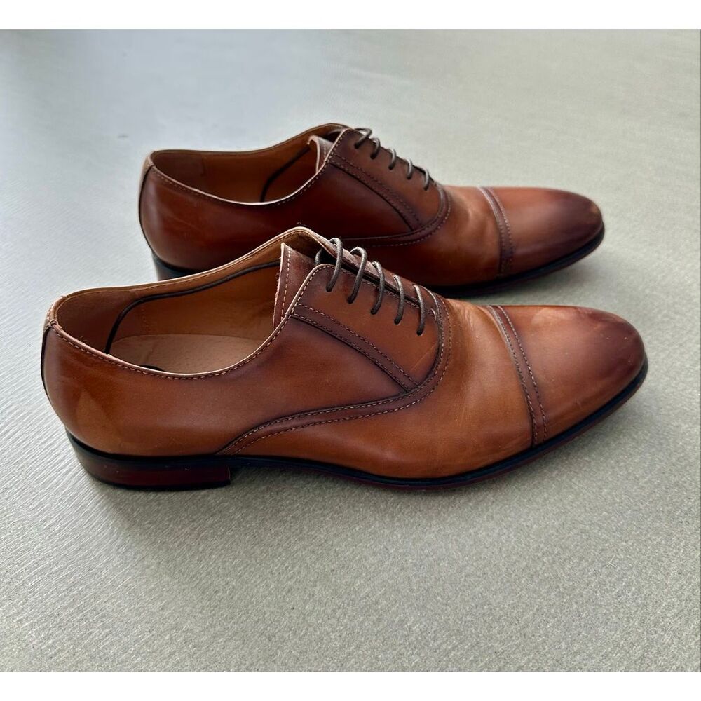 Steve Madden Oxford dress shoe Sz. 8.5. Great condition!